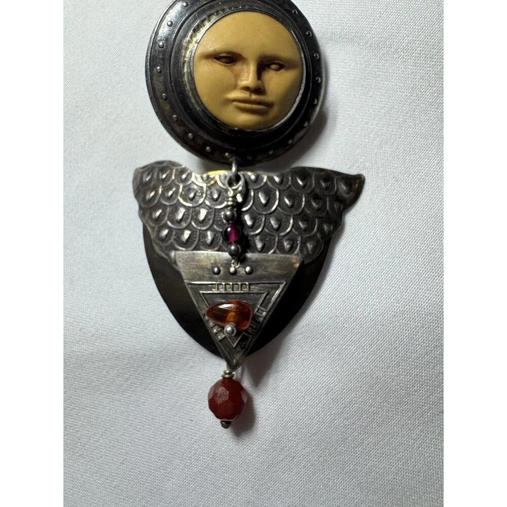 Signed Tabra Moon Face God Goddess‎ garnet & carnelian Beaded Sliver Pin Brooch